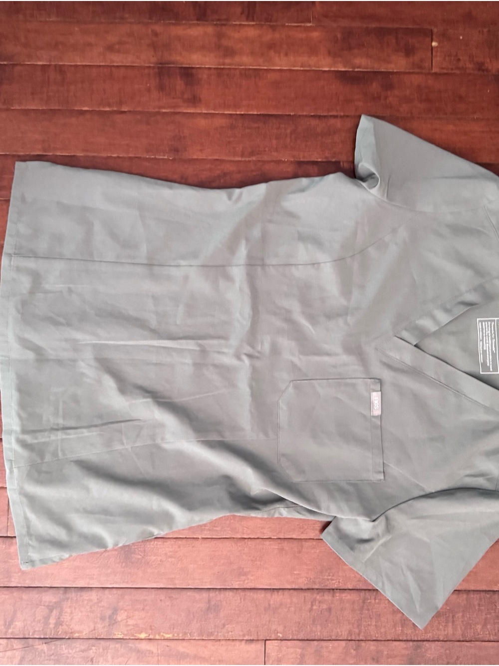 Figs Women's Flat Front Scrub Top  in grey and matching scrubs pants size small